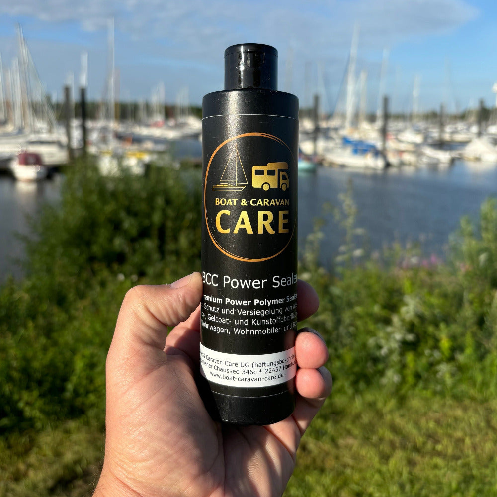 Premium Versiegelung für Wohnmobile, Boote und Wohnwagen.&nbsp;

Power Polymer Sealer mit UV-Schutz und Versiegelung von allen Lack-, Gelcoat- und Kunstoffoberflächen an Wohnwagen, Wohnmobilen und Booten.